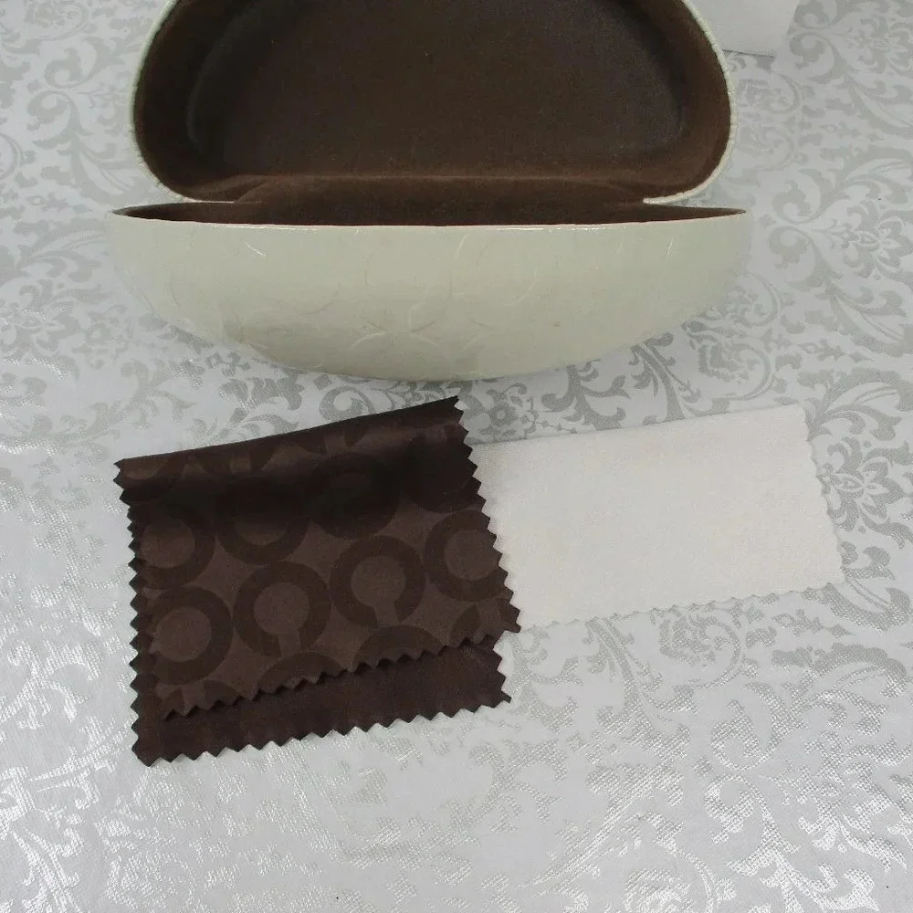 COACH Hard-shell Sunglasses Case - Picture 5 of 8